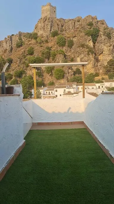 منزل الضيف زاهارا دي لا سييرا  في Entre Vistas 0*,  إسبانيا